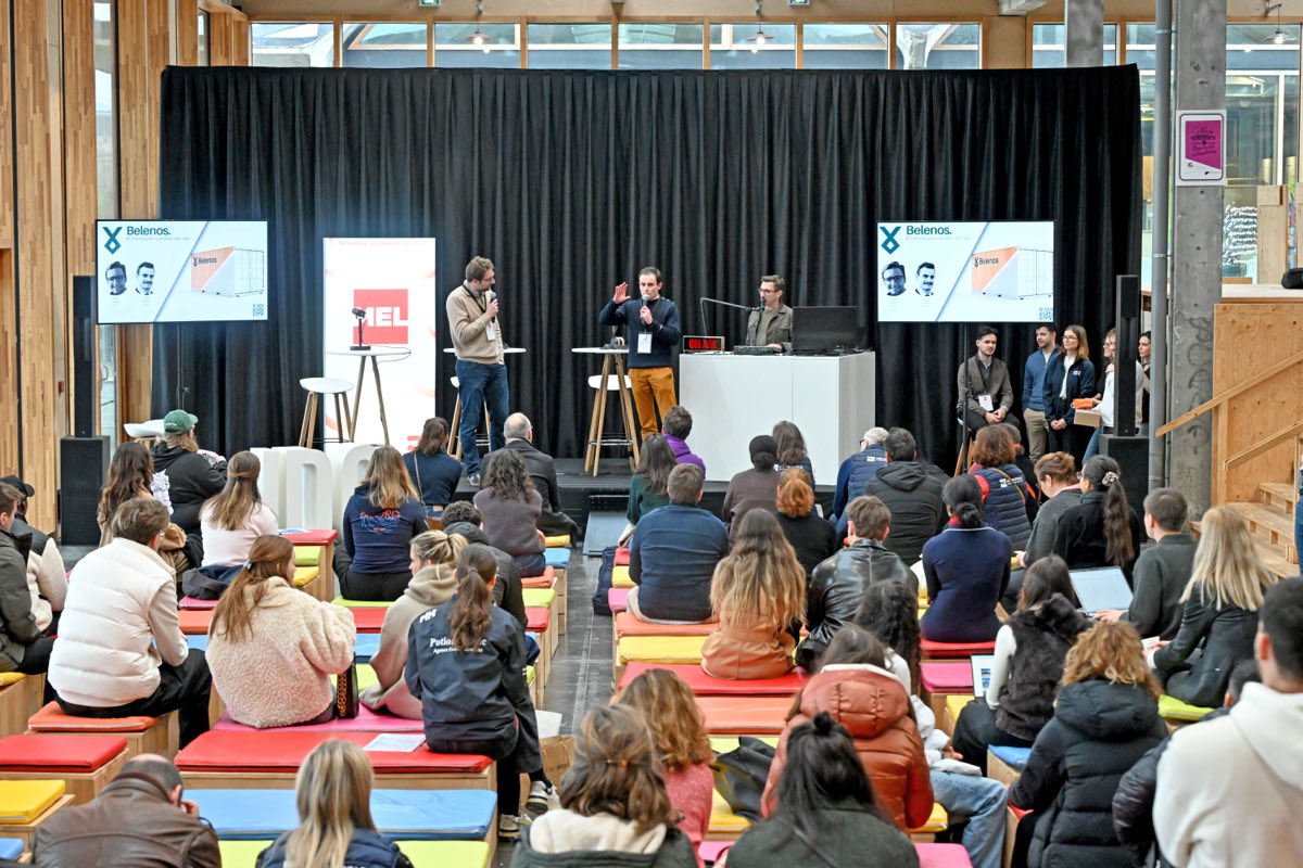 Le public de la Journée des opportunités pendant le concours de pitch